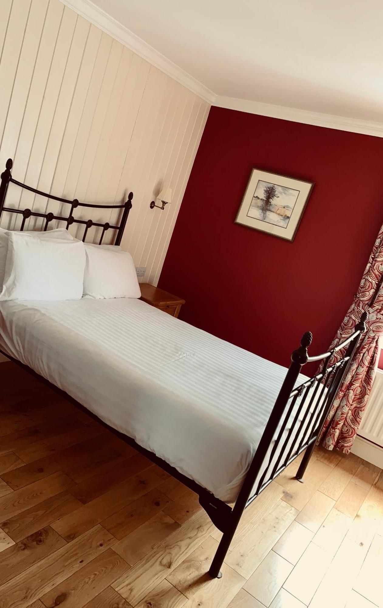 The Highlands Hotel Glenties Chambre photo