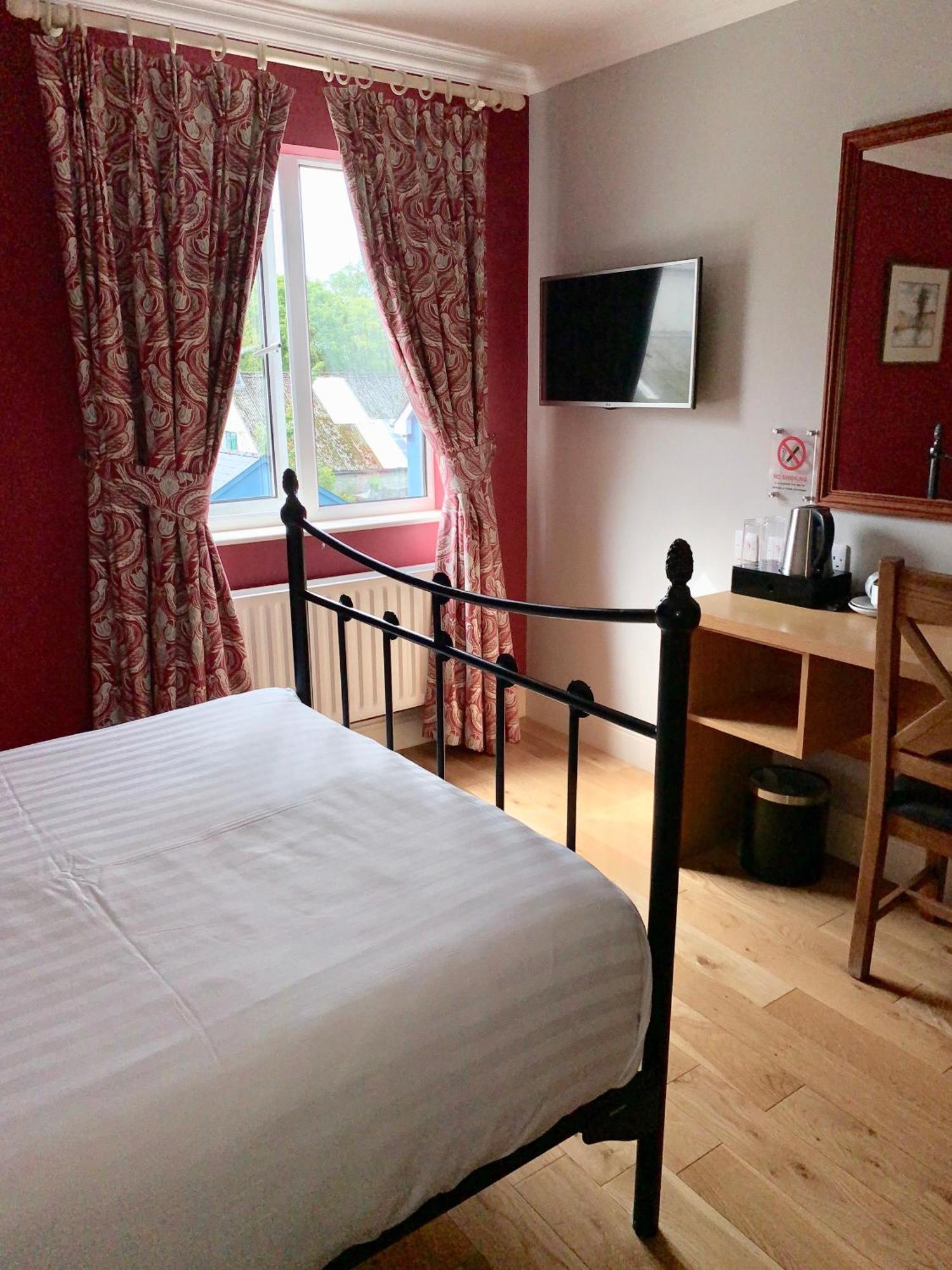 The Highlands Hotel Glenties Chambre photo