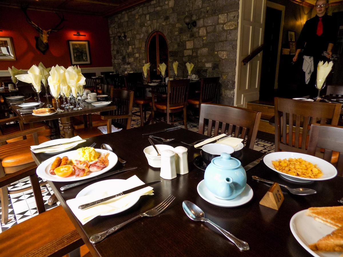 The Highlands Hotel Glenties Extérieur photo