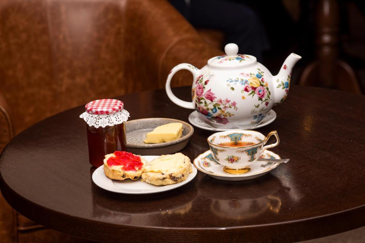 The Highlands Hotel Glenties Extérieur photo