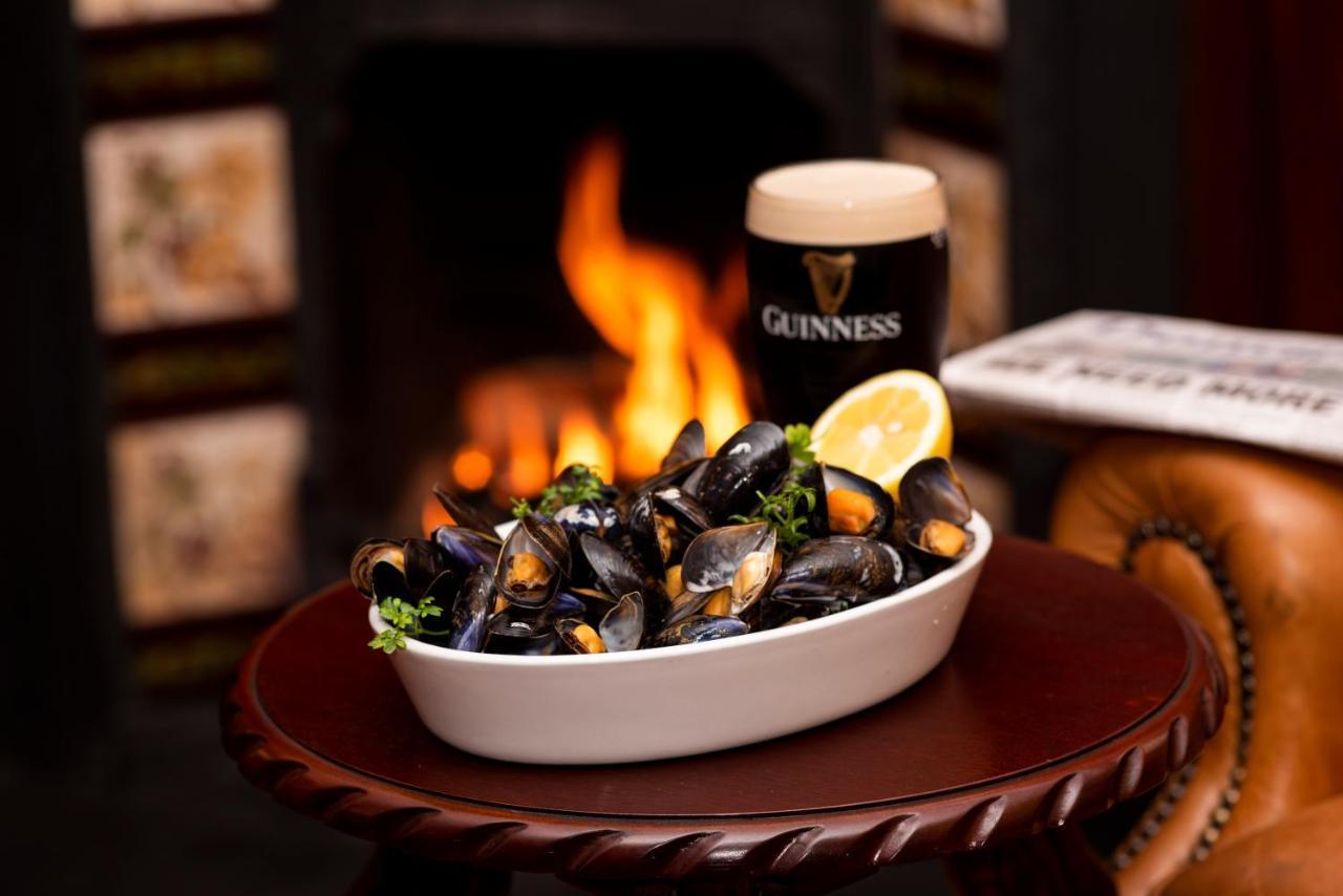 The Highlands Hotel Glenties Extérieur photo